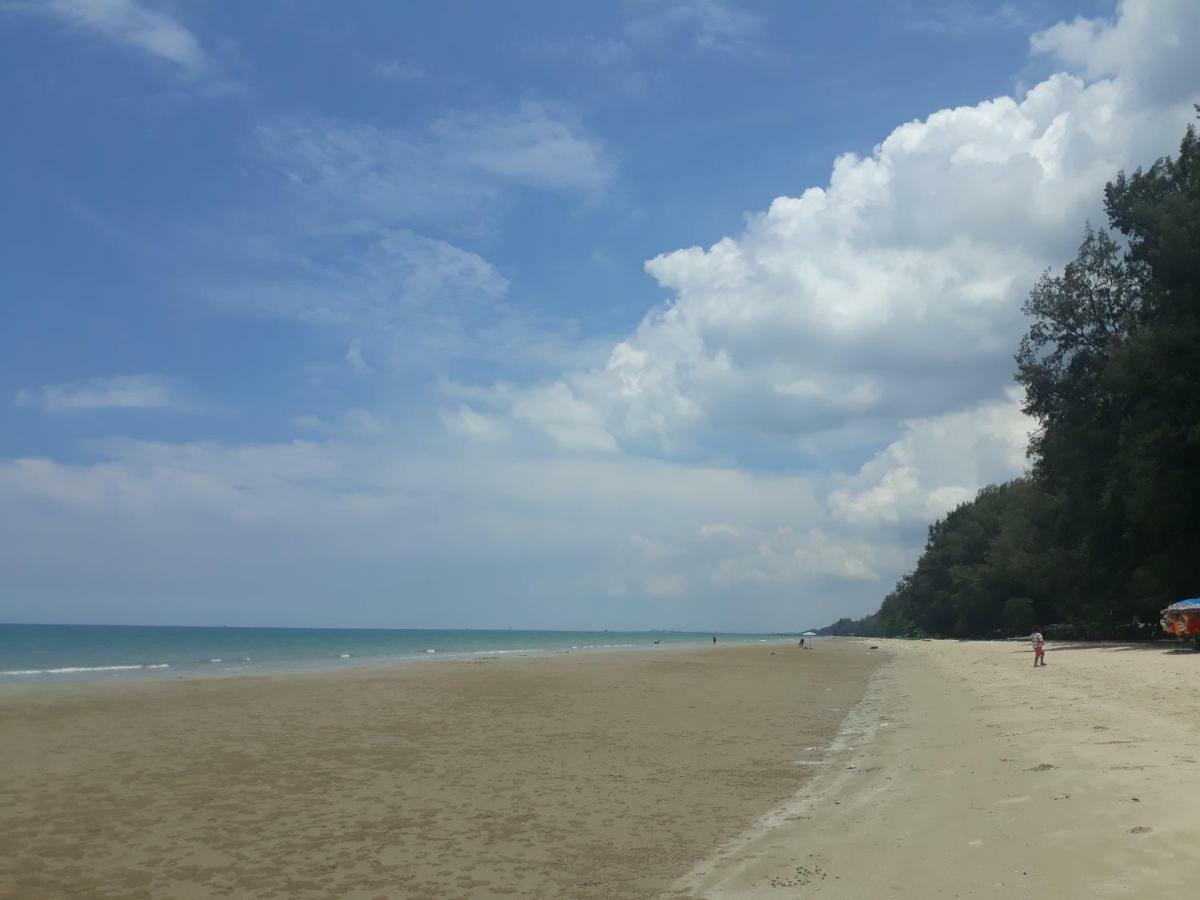 Mae Rampung Beach House คาราโอเกะและสระเด็ก Rayong Esterno foto